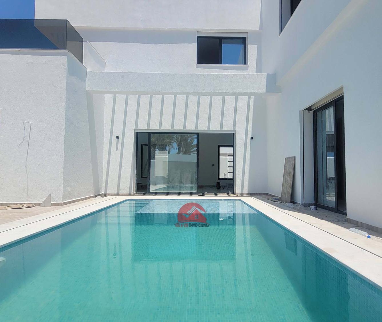 Vente villa avec piscine  à  Mezraya Djerba - Réf V620